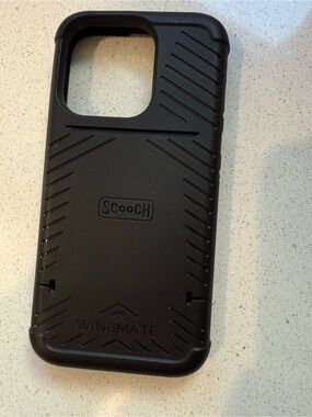 ✨Scooch Wingmate iPhone 14 Pro Case✨
